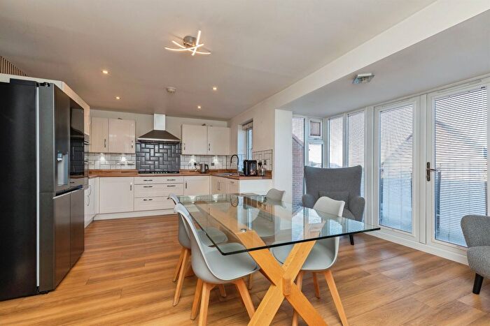 4 Bedroom Detached House For Sale In Bluebell Close, Yate, Bristol, BS37