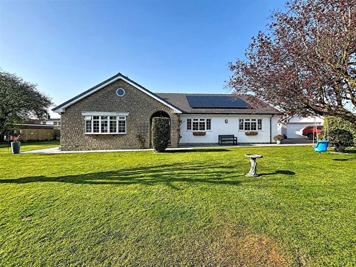 3 Bedroom Detached Bungalow For Sale In Main Street, Skipsea, Driffield, YO25