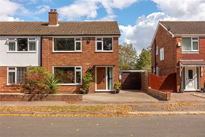 3 Bedroom Semi-Detached House For Sale In Pear Tree View, Elstow, Bedford, Bedfordshire, MK42