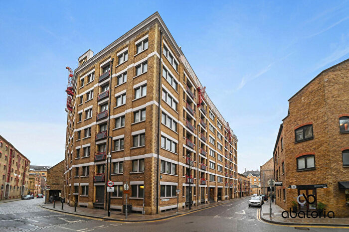 Apartment For Sale In Wapping Lane, London, E1W