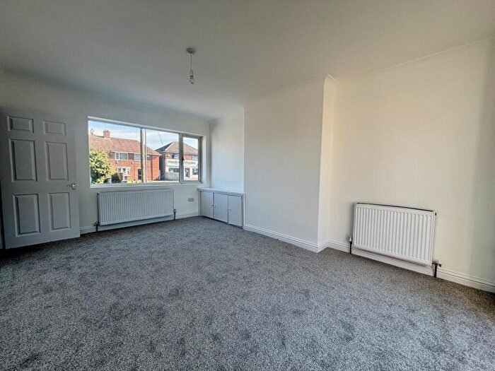 3 Bedroom House To Rent In Lea Village, Stechford, B33