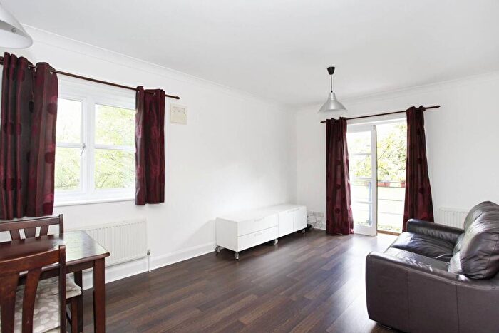 2 Bedroom Flat To Rent In Alexandra Road, Swiss Cottage, London, NW8