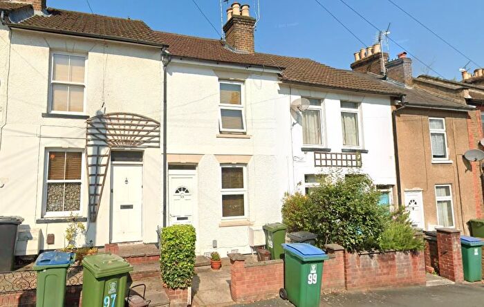 2 Bedroom Property To Rent In Estcourt Road, Watford, WD17