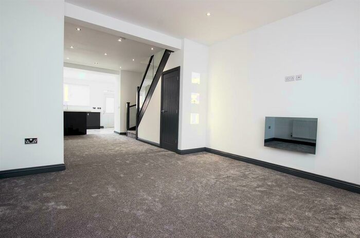 3 Bedroom Terraced House To Rent In Rose Hill Street, Darwen, BB3