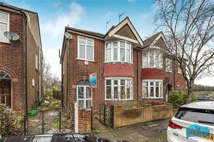 3 Bedroom Semi-Detached House For Sale In Chandos Road, London, N2