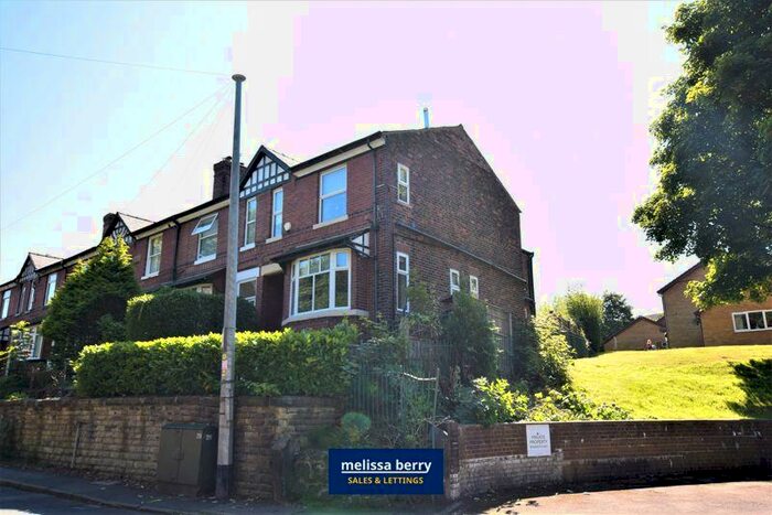 3 Bedroom End Of Terrace House To Rent In Clifton Road, Manchester, M25