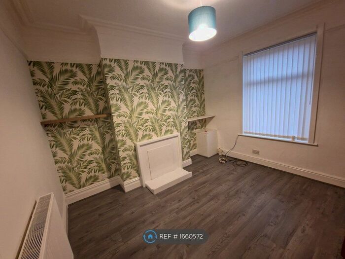 4 Bedroom Terraced House To Rent In Norman Street, Blackburn, BB2