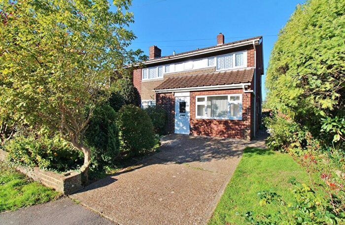 6 Bedroom Detached House For Sale In Cutlers Lane, Stubbington, Fareham, PO14