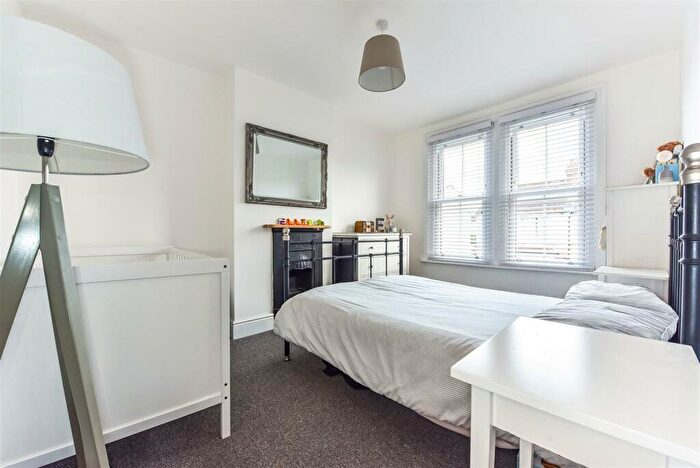 3 Bedroom Terraced House For Sale In Mayles Road, Southsea, PO4