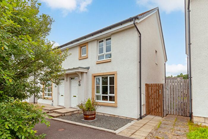 3 Bedroom Semi Detached House For Sale In Howatston Court, Livingston, EH54