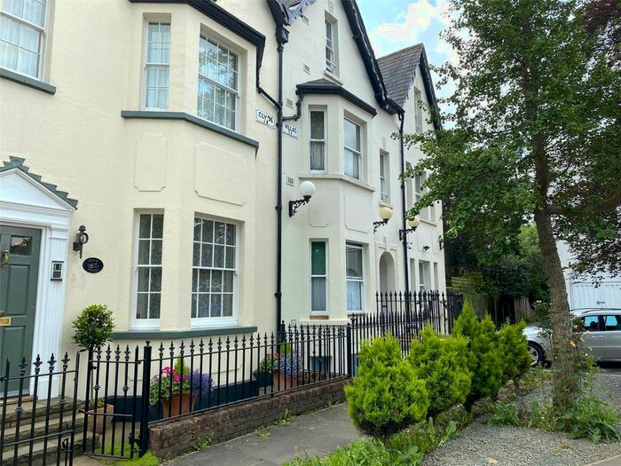 1 Bedroom Flat To Rent In Hadley Green Road, Barnet EN5