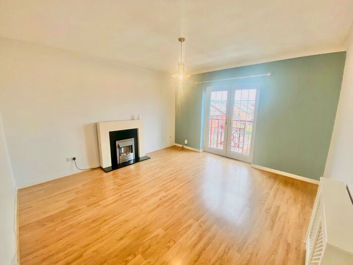 2 Bedroom Flat To Rent In Barrians Way, Barry CF62