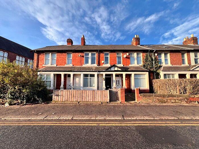 3 Bedroom Terraced House For Sale In Chillingham Road, Heaton, Newcastle Upon Tyne, NE6