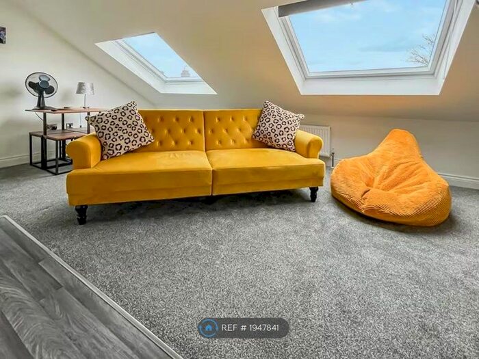 2 Bedroom Flat To Rent In London Rd, Buxton, SK17