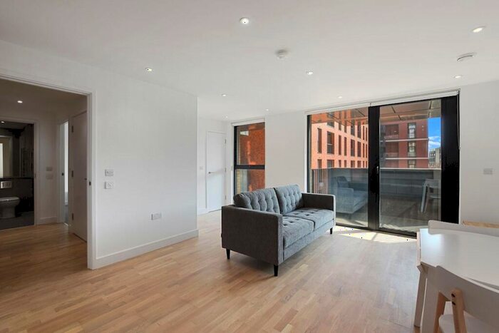 1 Bedroom Apartment To Rent In Burgess Springs, Chelmsford, CM1