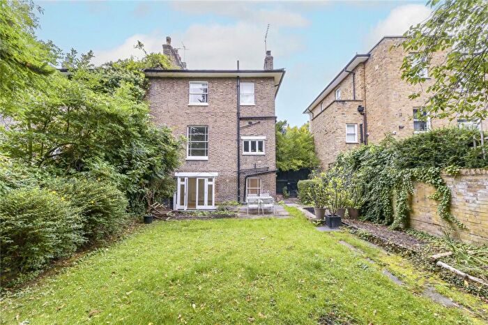 2 Bedroom Apartment To Rent In Clifton Hill, St. John's Wood, London, NW8