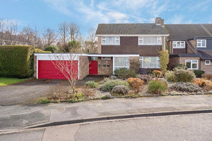 4 Bedroom Detached House For Sale In Woodfield Park, Amersham, HP6
