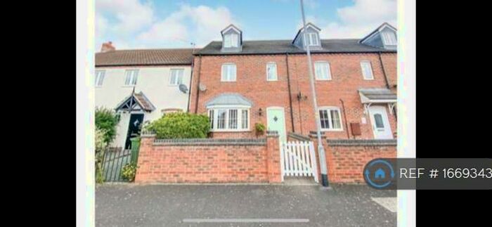 3 Bedroom Terraced House To Rent In The Square, Kirton, PE20