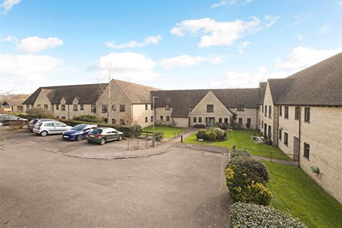 1 Bedroom Apartment To Rent In Cambridge Way, Minchinhampton, Stroud, GL6