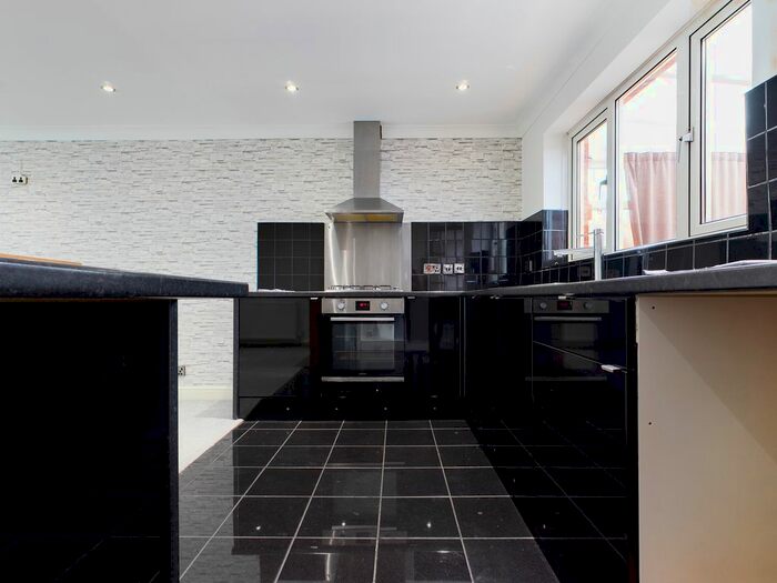 3 Bedroom Terraced House To Rent In Pelham Rise, Peacehaven, BN10