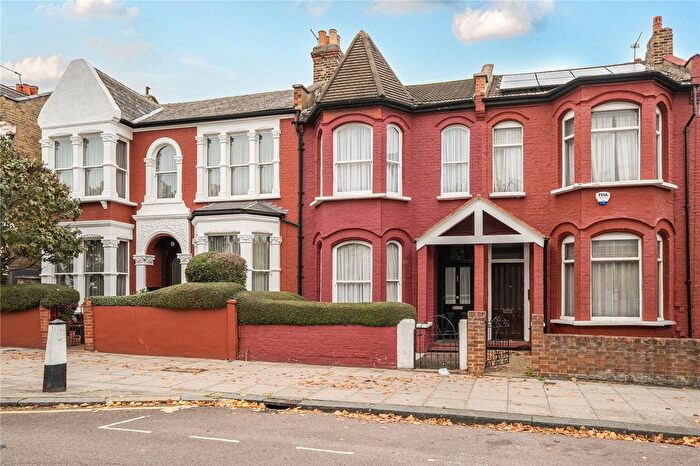 5 Bedroom Terraced House For Sale In Burgoyne Road, London, N4