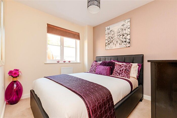 3 Bedroom Link Detached House For Sale In Borough Green, Sevenoaks, Kent, TN15