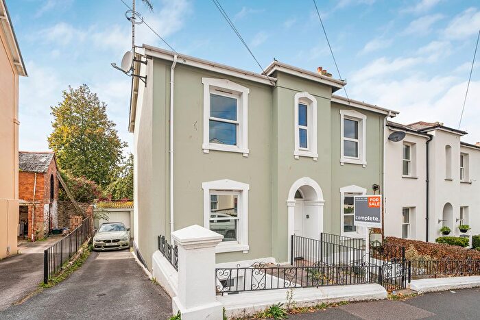 4 Bedroom Semi-detached House For Sale In Powderham Road, Newton Abbot, TQ12