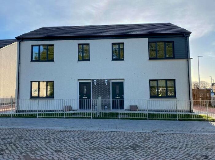 3 Bedroom Semi-Detached House To Rent In Elm Grove, Alloa, FK10