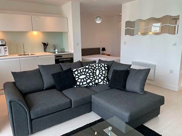 1 Bedroom Flat To Rent In Manor Mills, Ingram Street, Leeds, West Yorkshire, LS11