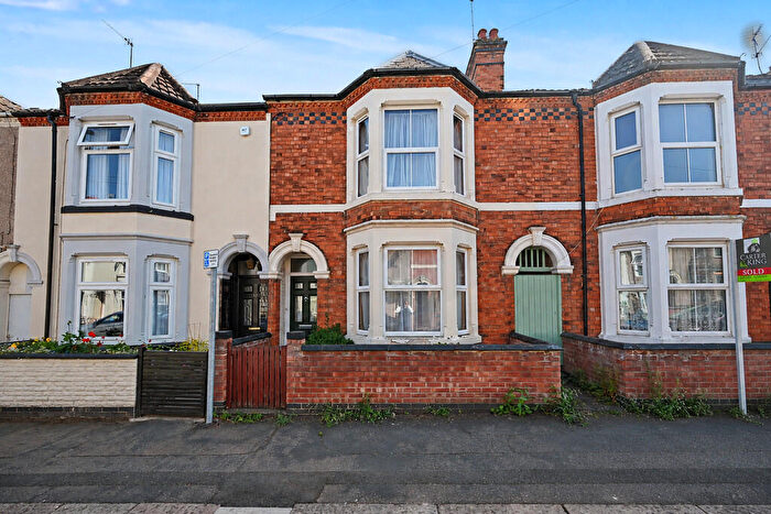 3 Bedroom Terraced House For Sale In Kimberly Road, Rugby, CV21