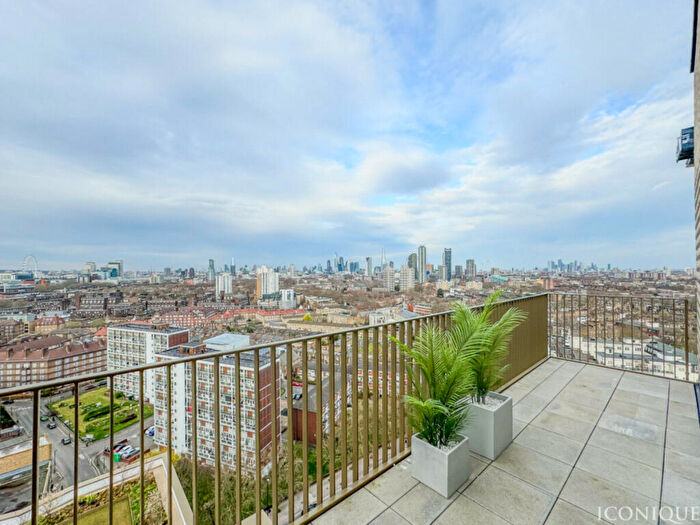 2 Bedroom Apartment For Sale In Kennington Lane, London, SE11