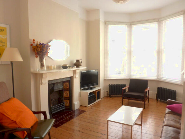 3 Bedroom Terraced House To Rent In Prince George Road, Stoke Newington, London, N16