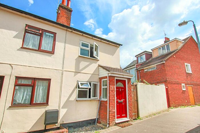 1 Bedroom Semi Detached House For Sale In Bretts Buildings, Magdalen Street, Colchester, Essex, CO1