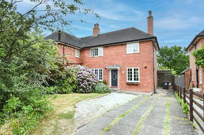 2 Bedroom Semi-Detached House To Rent In Woodlands Park Road, Birmingham, West Midlands, B30