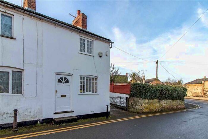 1 Bedroom End Of Terrace House To Rent In Meeting Lane, Burton Latimer, NN15