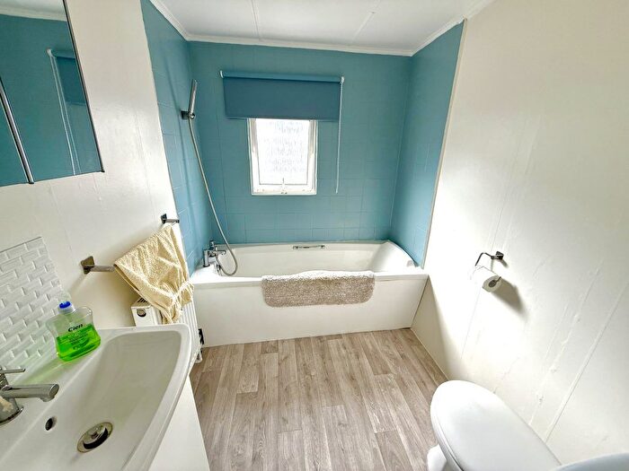 2 Bedroom Detached Bungalow For Sale In Whitehill Park, Whitehill, Hampshire, GU35