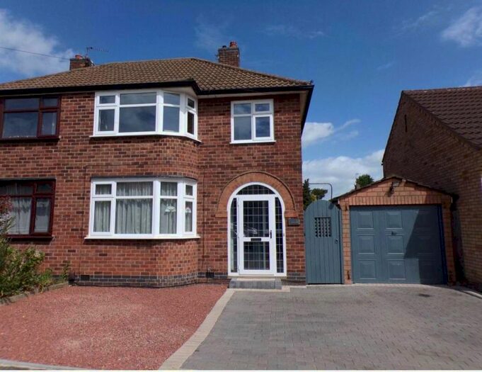 3 Bedroom Semi-Detached House To Rent In Kings Gate, Leicester, LE4