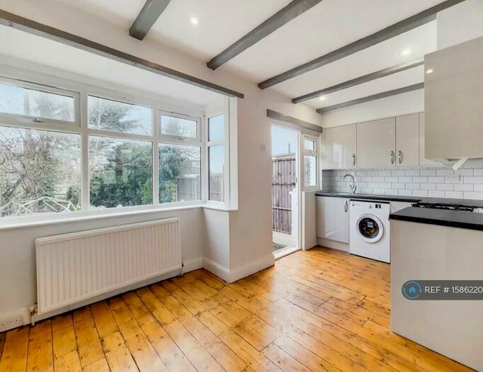 2 Bedroom Terraced House To Rent In Dale Avenue, Edgware, HA8