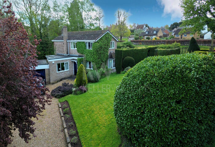 4 Bedroom Detached House For Sale In High Street, Great Houghton, Northampton, NN4
