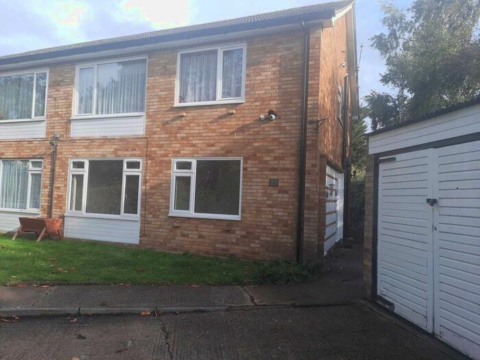 2 Bedroom Maisonette To Rent In Erith Road, Northumberland Heath, DA8