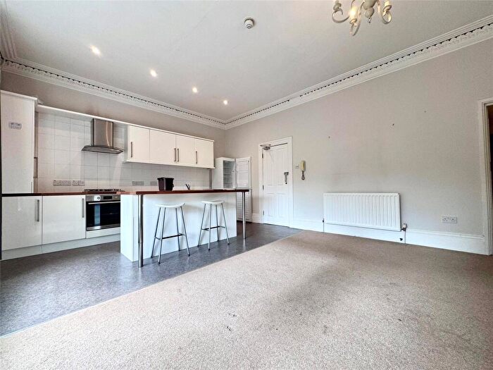 2 Bedroom Apartment To Rent In Hanbury Road, Bristol, BS8