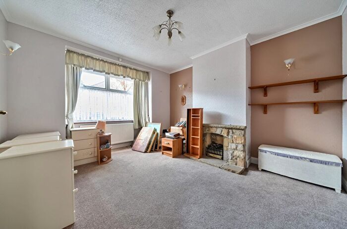 3 Bedroom Terraced House For Sale In Woldham Road, Bromley, BR2