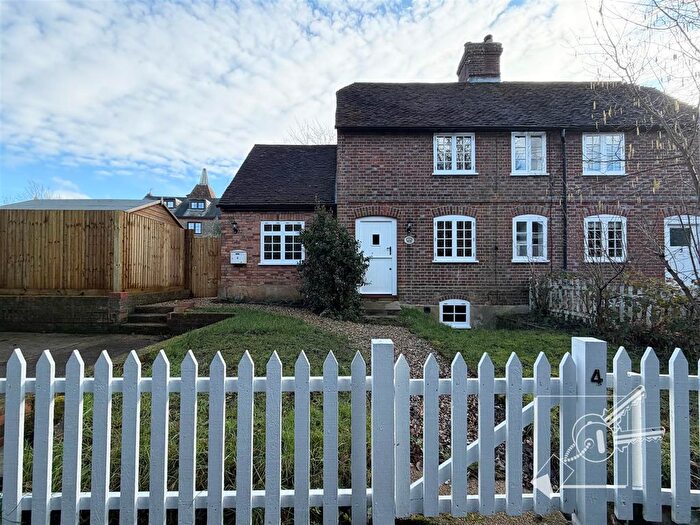 2 Bedroom Cottage To Rent In Battle Street, Cobham, Kent, DA12