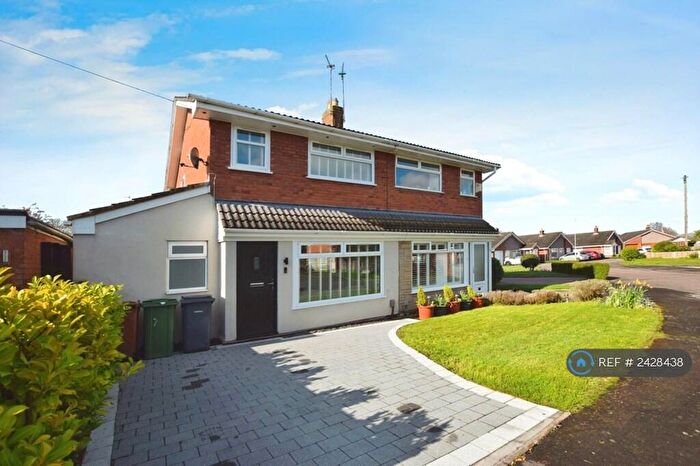 3 Bedroom Semi-Detached House To Rent In Inley Road, Wirral, CH63