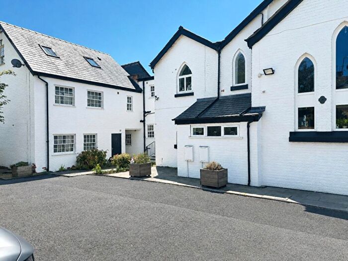 1 Bedroom Apartment For Sale In Spath Lane, Handforth, Wilmslow, Cheshire, SK9