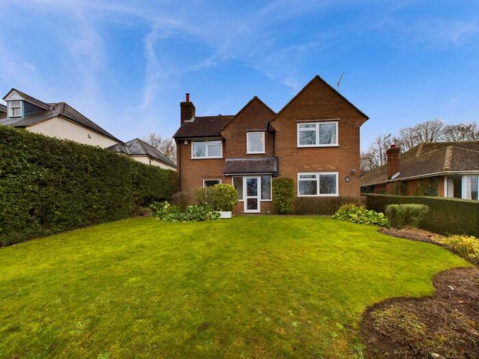 4 Bedroom Detached House To Rent In Haw Lane, Bledlow Ridge, High Wycombe, HP14
