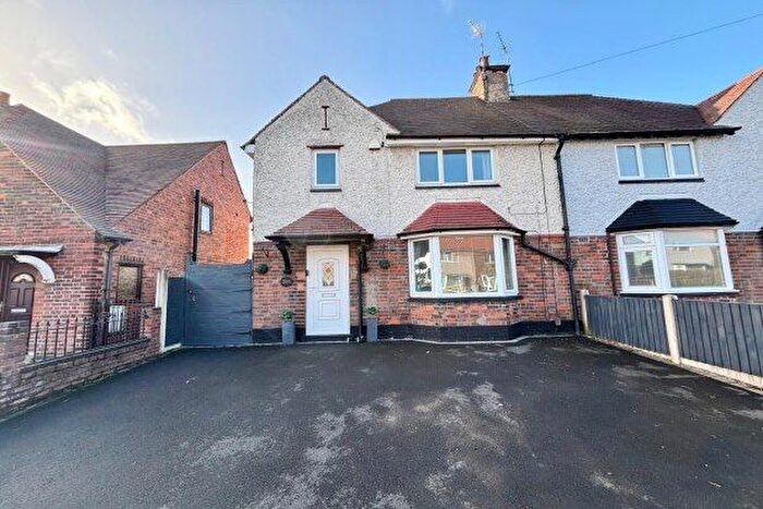 3 Bedroom Semi-Detached House To Rent In College Street, Nottingham, NG10