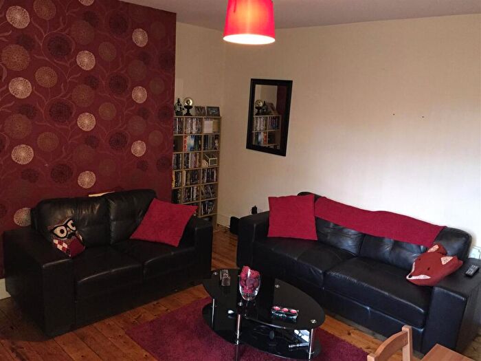 2 Bedroom Penthouse To Rent In Chillingham Road, NE6