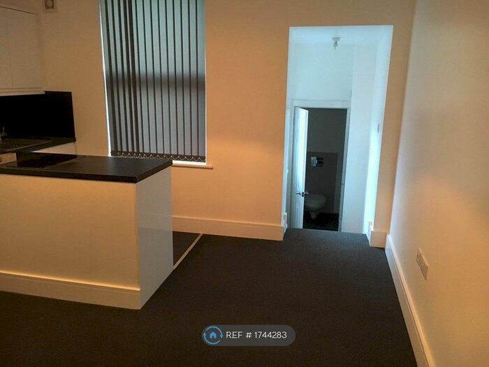 Studio To Rent In Albany Road, Coventry, CV5