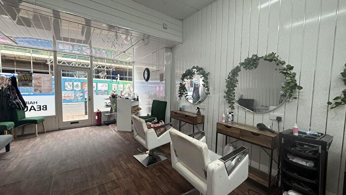 Property To Rent In Corporation Street, Dewsbury, WF13